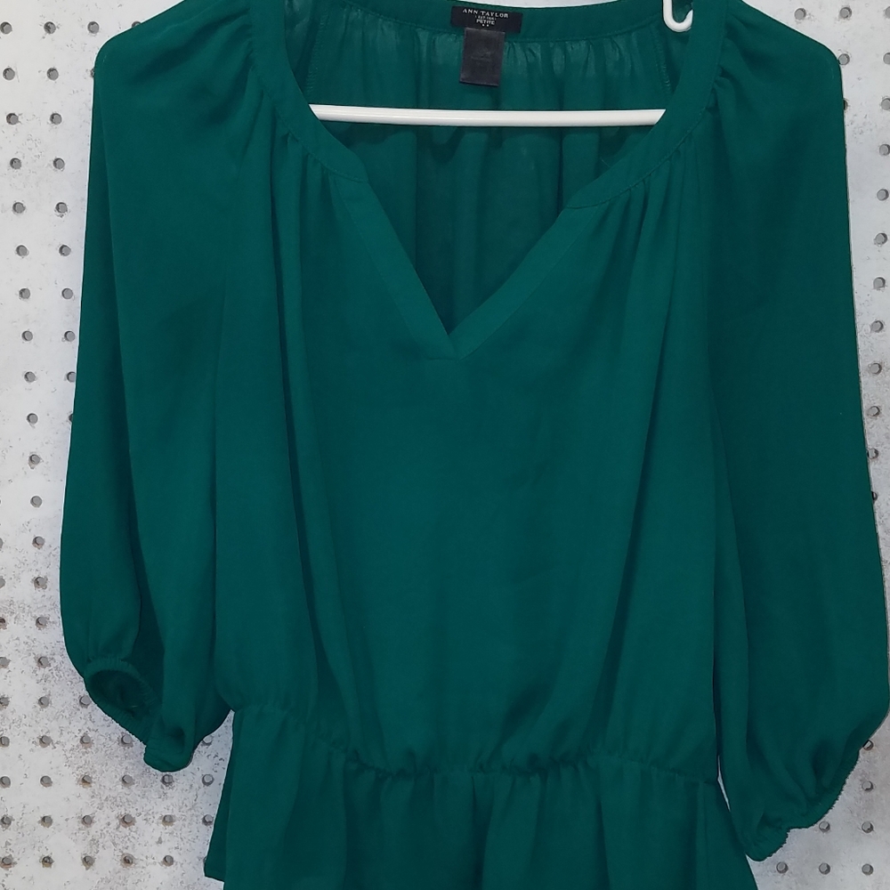 Ann Taylor Green Pettie Blouse